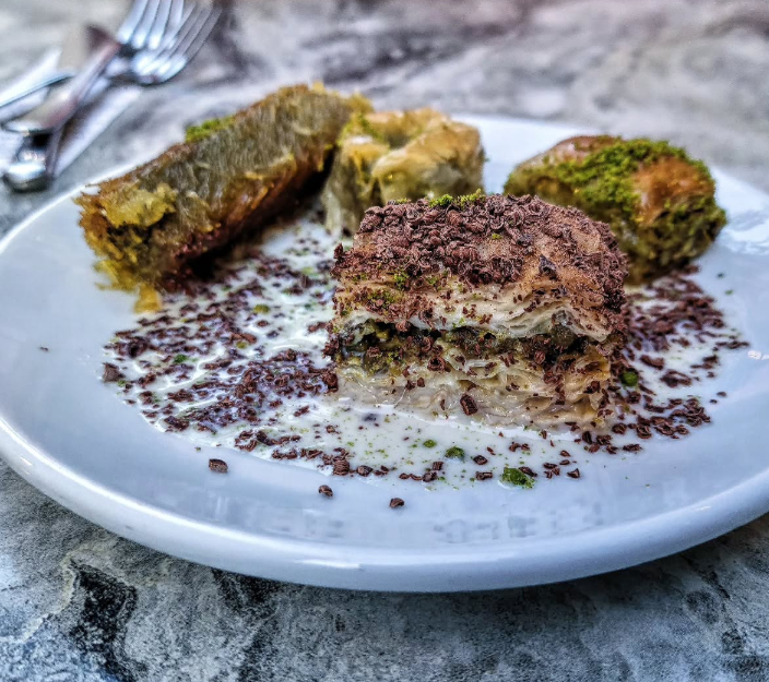 Güllüoğlu Menü Fiyatları